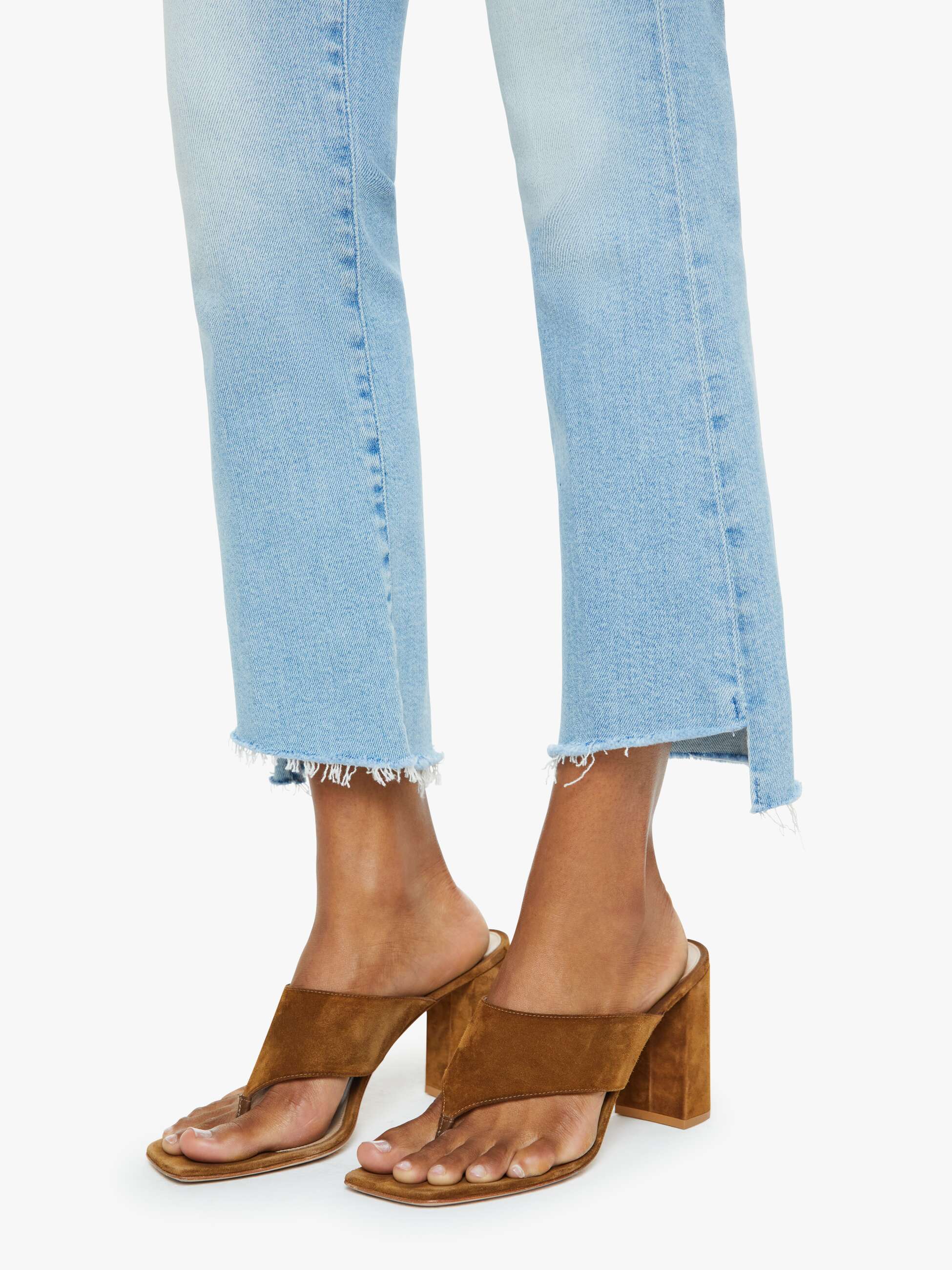 The Insider Crop Step Fray - Beaming - Image 5